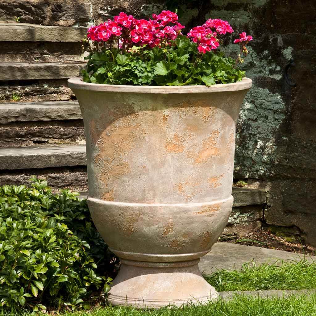 Campania Lipari Urns Set of 2