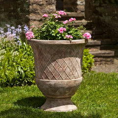 Campania Pomezio Urn Set of 2