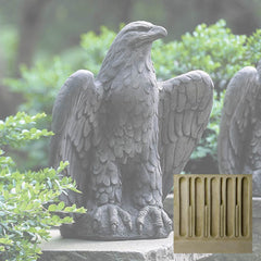 Campania Eagle Looking Left and Right