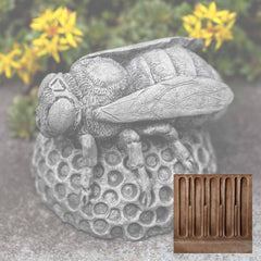 Campania Honey Bee