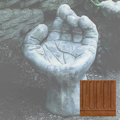 Campania Mano Birdbath