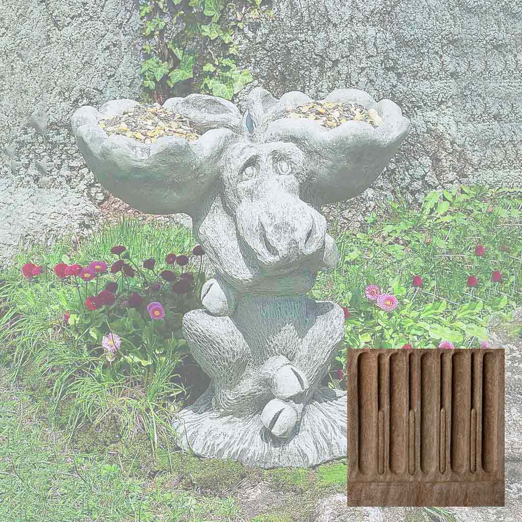 Campania Moose Birdbath/Feeder