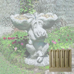 Campania Moose Birdbath/Feeder