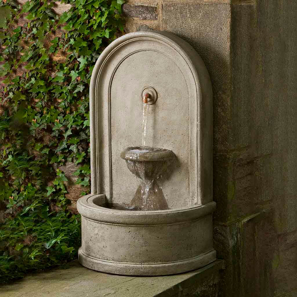 Campania Colonna Fountain