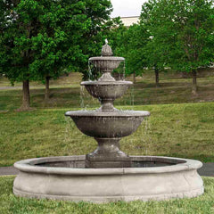 Campania Monteros Fountain in Basin