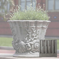 Campania Smithsonian Chesapeake Urn