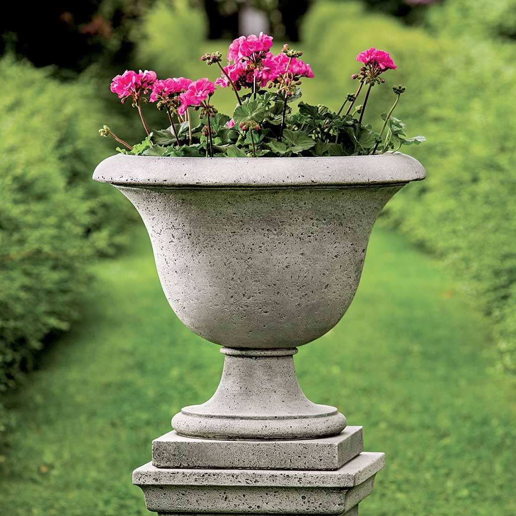 Fairfield Urn with Pedestal