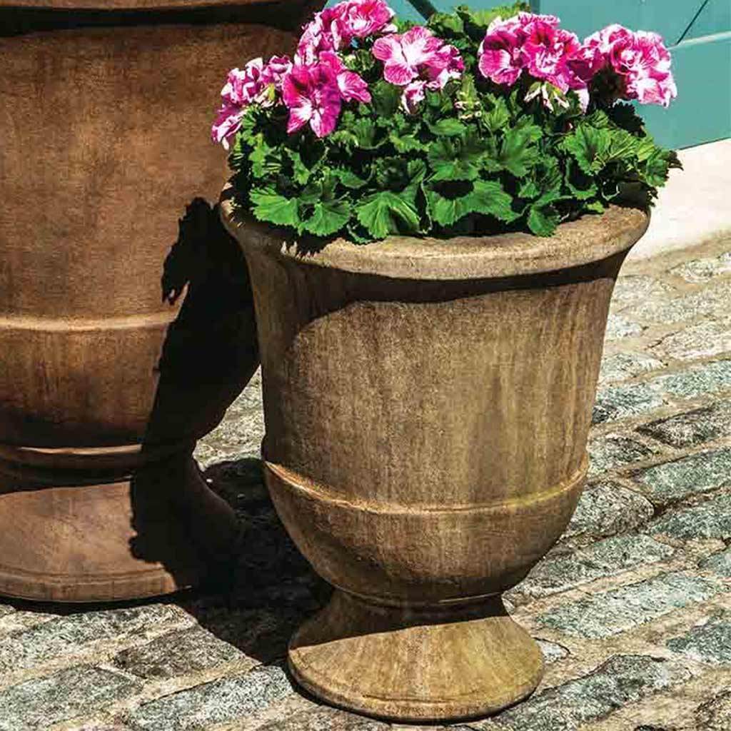 Campania Pascal Urns