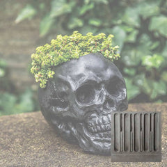 Campania Skull Planter