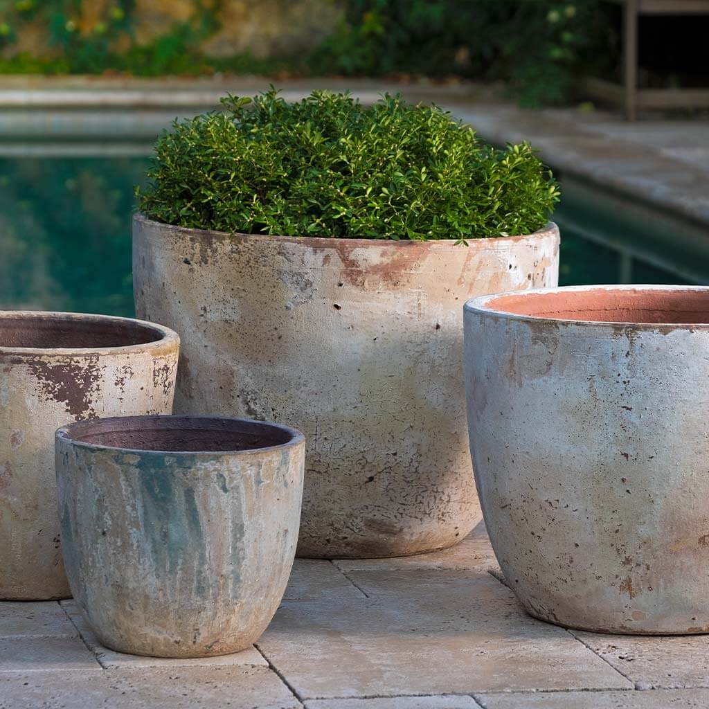 4 terracotta plant pots Cassia Planter