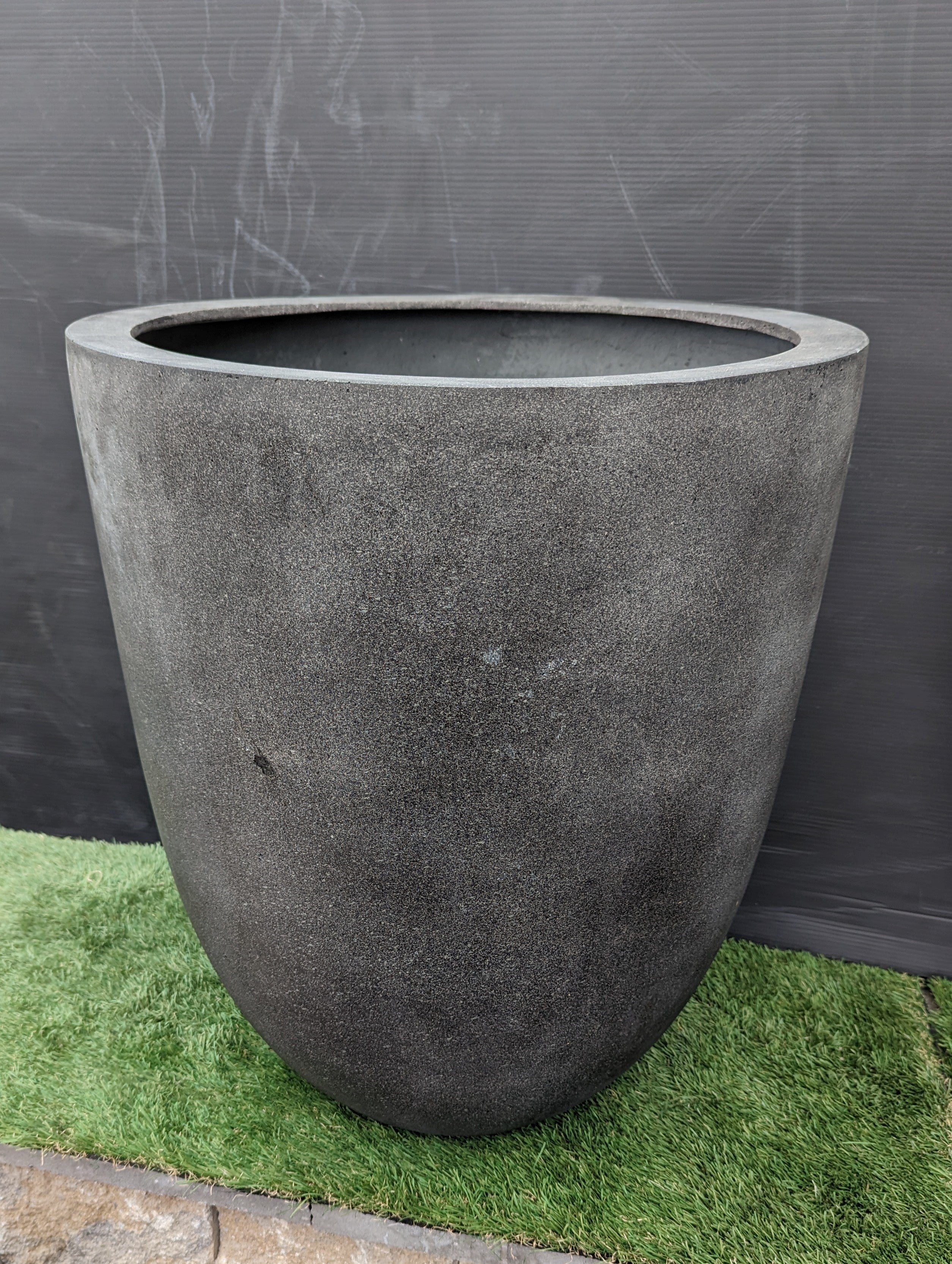 clearance large plant pots Bradford Planter, Medium Campania International Charcoal Premium Lite